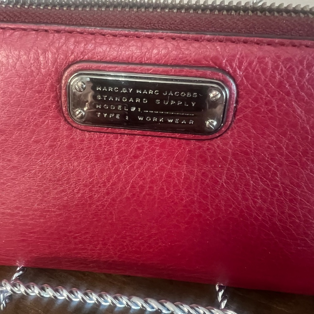 MARC By Marc Jacobs Q Wingman Wallet/Wristlet - Picture 2 of 5
